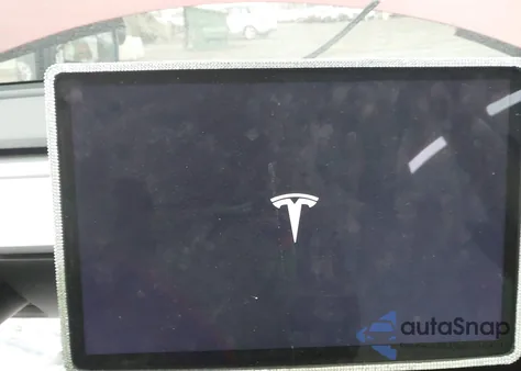 2022 Tesla Model 3 Rear-Wheel Drive from USA, damaged, VIN 5YJ3E1EA3NF255045